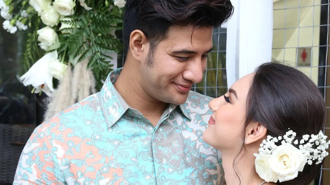 [Fimela] Ammar Zoni dan Irish Bella