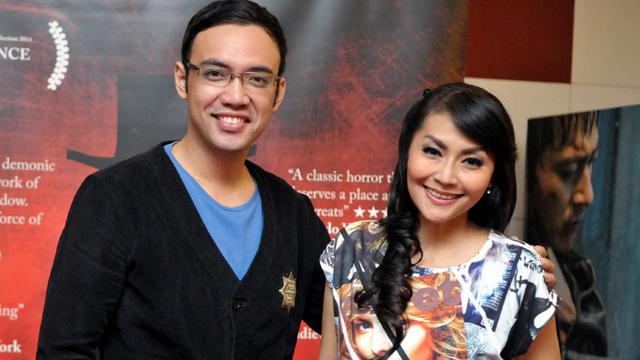 Tessa Kaunang dan Sandy Tumiwa