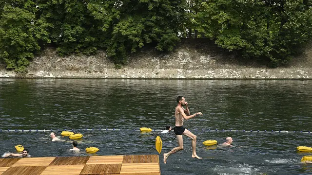 Sungai Seine Paris Kini Bisa Dipakai Berenang Lagi Sejak Dilarang 102 Tahun Lalu