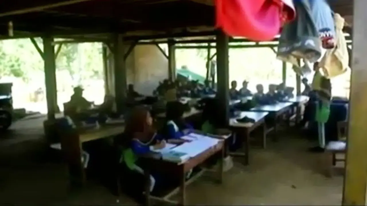 Sekolah-Kolong-Rumah