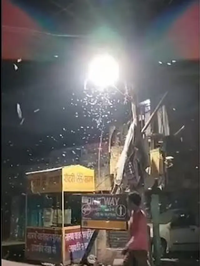Viral Hujan Cacing di India, Fenomena Unik Bikin Warga Bingung