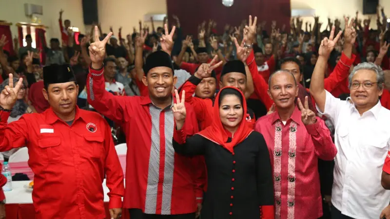 Calon Wakil Gubernur Jawa Timur Puti Guntur Soekarno