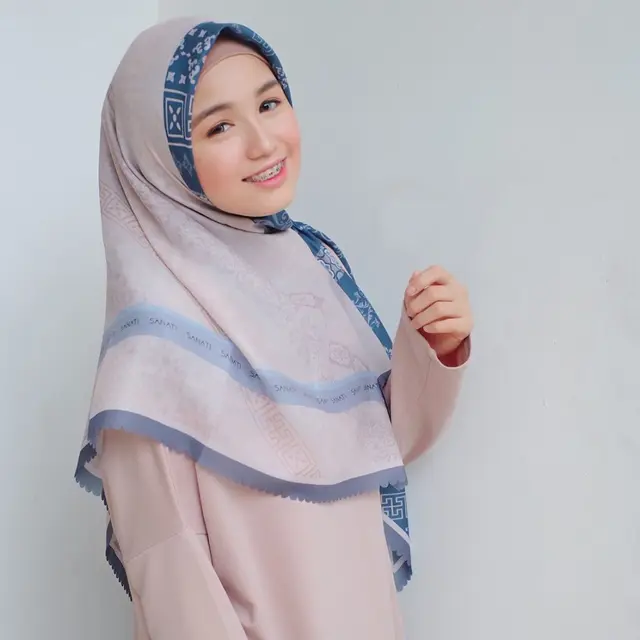 6 Potret Asri Kahfi Kasura, Sahabat Dinda Hauw yang Kini Jadi Kakak Ipar