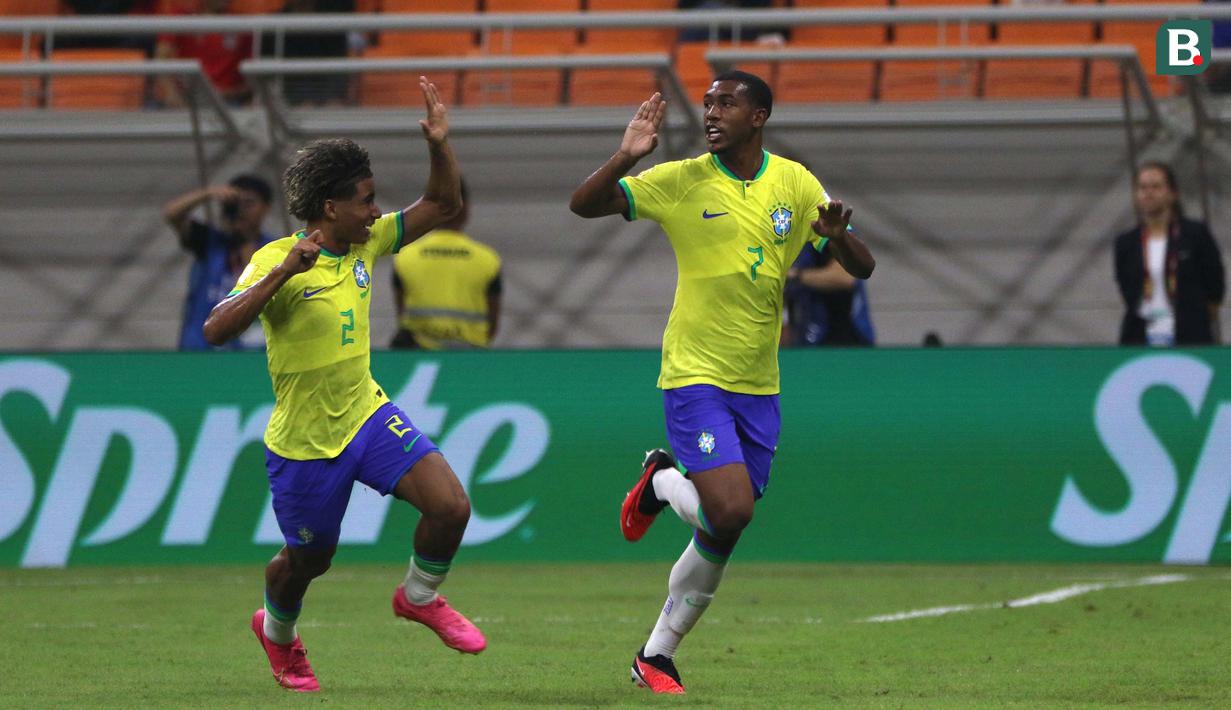 Rayan total mencetak 3 gol bagi Timnas Brasil U-17 dari tiga laga di Grup C. Satu gol dicetaknya saat kalah 2-3 dari Iran pada matchday pertama dan dua gol dicetak saat menang 9-0 atas Kaledonia Baru pada matchday kedua. (Bola.com/Ikhwan Yanuar)