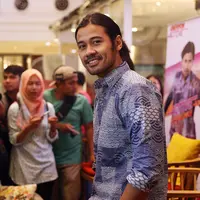 Sejak putus dengan Laudya Cynthia Bella, Chicco Jerikho menjadi artis yang sangat tertutup soal kisah asmara. (Nurwahyunan/Bintang.com)