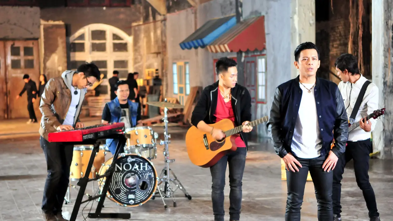 NOAH Band