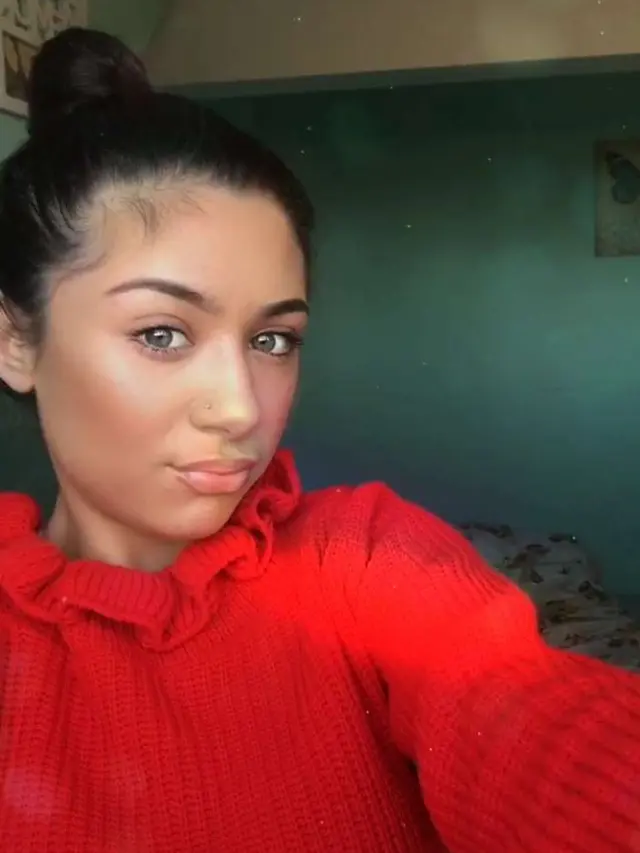 Safaa Malik, adik Zayn Malik (Instagram/ safaamalik)