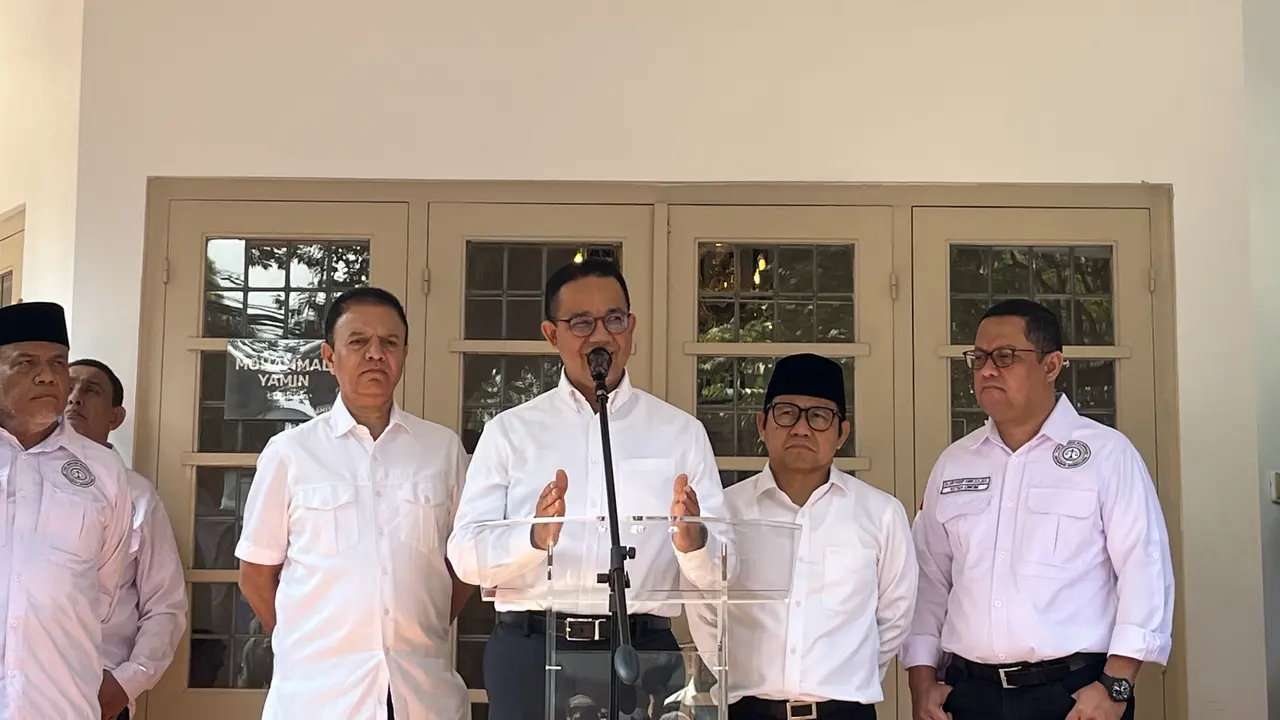 Capres-cawapres Anies Baswedan dan Muhaimin Iskandar di Markas Pemenangan AMIN, Jalan Diponegoro, Jakarta Pusat, Kamis (21/3/2024). Tim Hukum Nasional (THN) Anies-Muhaimin resmi mendaftarkan gugatan hasil Pemilu 2024 ke Mahkamah Konstitusi (MK).