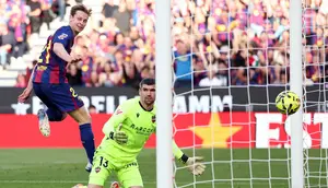 Frenkie de Jong dan Hansi Flick Dikabarkan Retak, Masa Depan di Barcelona Tanda Tanya