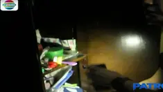 Dalam penggerebakan ini, polisi mengamankan sekotak plastik klip sabu, dua telepon genggam, serta uang hasil penjualan narkoba.