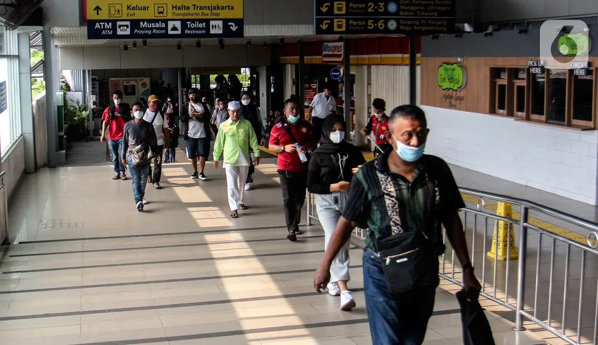 Pengembangan Stasiun Tanah Abang dilakukan secara bertahap. Tahap 1 ditargetkan selesai pada akhir tahun ini. (Liputan6.com/Johan Tallo)