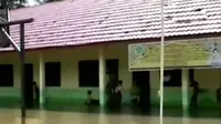 Banjir Belum Surut, UAS Siswa Madrasah di Riau Terganggu