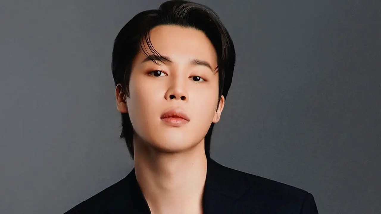 Jimin BTS Tampil Pamer Dada dan Tumpukan Gelang Ratusan Juta Saat Jadi Wajah Baru Tiffany & Co.