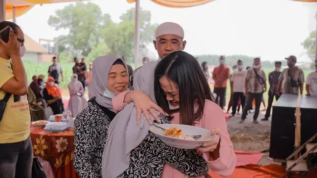 Findi Bintang Pantura 6 pulang ke Lampung Tengah (foto: Instagram/findiartika_official)