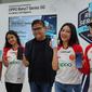 Aryo Meidianto, PR Manager Oppo Indonesia bersama Tim Bigetron Red Aliens di Oppo Store, Karawaci, Tangerang, Sabtu (21/5/2022). Liputan6.com/Giovani Dio Prasasti