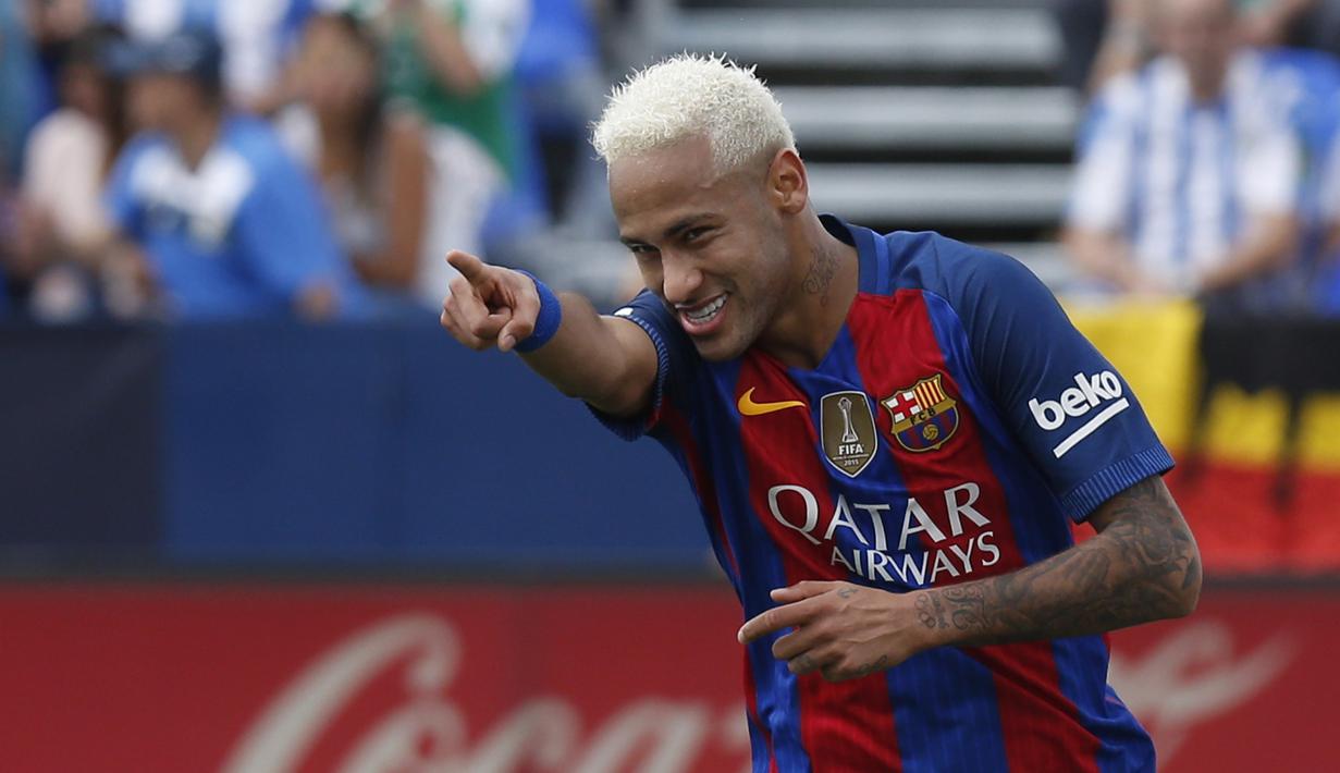 Neymar Jr. hanya menempati urutan ketujuh dengan total tembakan sebanyak 19 kali hingga pekan ke-9 La Liga Santander. (EPA/Juan Carlos Hidalgo)