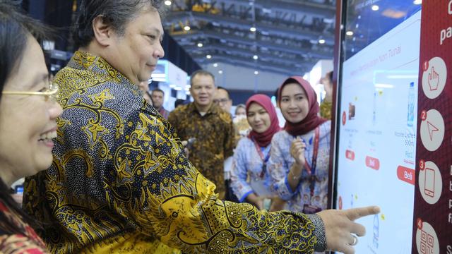 Menteri Koordinator Bidang Perekonomian, Airlangga Hartarto di Festival Ekonomi Keuangan Digital Indonesia (FEKDI) 2023 dengan tema Synergy and Innovation of Digital Economy: Fostering Growth, diadakan di Jakarta (8/5/2023). (Dok Kemenko Perekonomian)