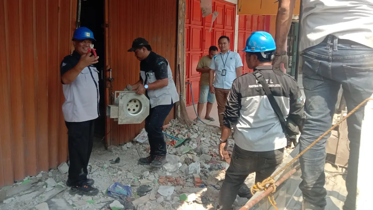 Ruko di Tambun Selatan diduga mencuri listrik. (Dok. Istimewa)