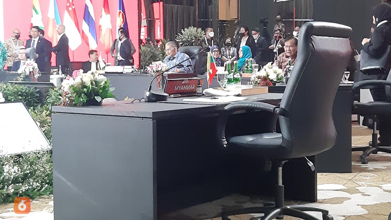 Kursi kosong Myanmar di pertemuan menlu ASEAN 2023.