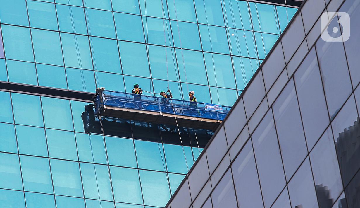 Kementerian Tenaga Kerja mengatakan data BPJS Ketenagakerjaan menunjukan kenaikan jumlah angka kecelakaan dan penyakit akibat kerja cenderung meningkat dalam beberapa tahun ini. (Liputan6.com/Angga Yuniar)