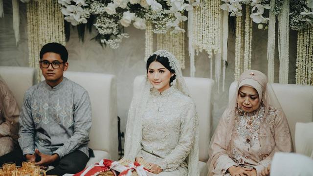 Sang Kakak Jadi Wali Nikah, Ini 6 Kebersamaan Erina Gudono dan Allen Gudono