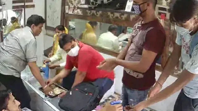 Perampkan di India