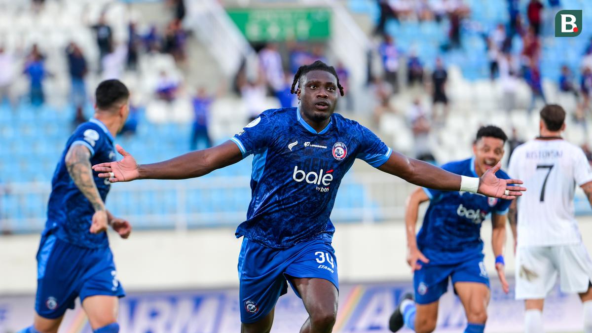 Comeback Dramatis Arema FC! Tertinggal Dua Gol, Singo Edan Selamatkan Diri dari Kekalahan Lawan Bhayangkara FC