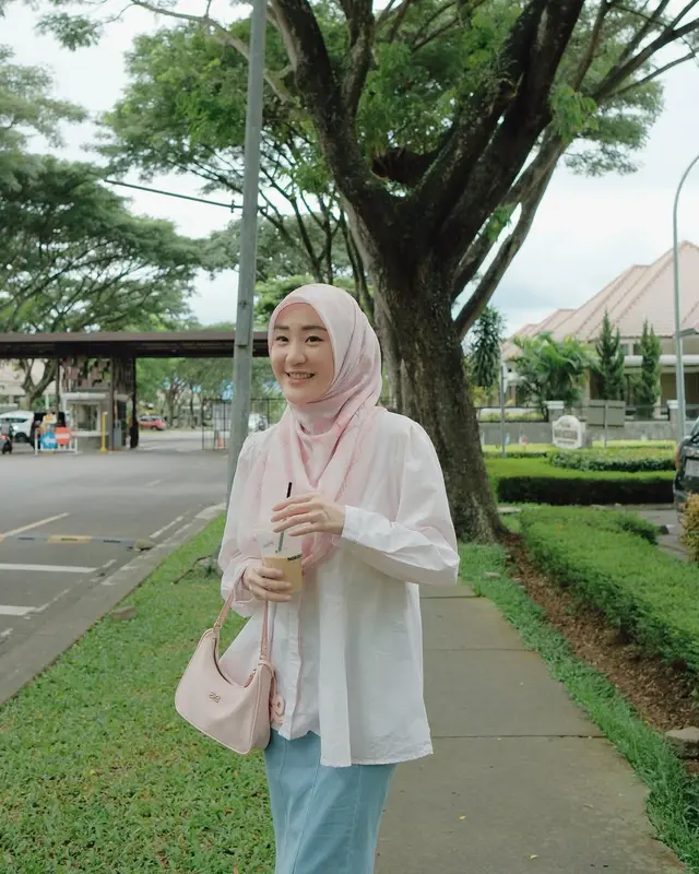 Kisah 6 seleb yang menjadi mualaf dengan restu keluarga, Mahalini dapat dukungan penuh sang ayah