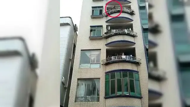 Ajaib, Bocah Ini Selamat Setelah Terjatuh dari Lantai 5 Apartemen