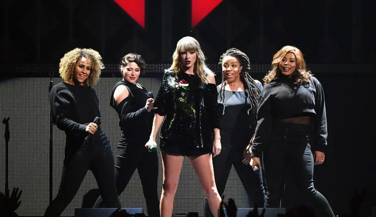 Kabar berembus bahwa lagu tersebut ia tulis untuk Joe Alwyn. (DIA DIPASUPIL / GETTY IMAGES NORTH AMERICA / AFP)