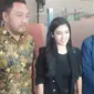 Putri Una Astari Thamrin alias DJ Una datang memenuhi panggilan penyidik Bareskrim Polri. Dia dimintai keterangan terkait kasus dugaan penipuan investasi robot trading DNA Pro. (Habibie/Merdeka)