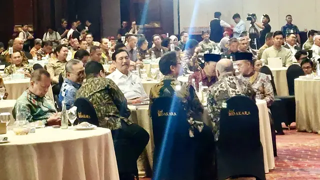 Peluncuran buku biografi Menteri Pendayagunaan Aparatur Negara dan Reformasi Birokrasi (PAN-RB) Abdullah Azwar Anas pada Kamis, 10 Oktober 2024. (Tasha/Liputan6.com)