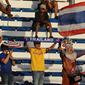 Suporter memberikan dukungan kepada Thailand U-22 saat melawan Timnas Indonesia U-22 pada laga SEA Games 2019 di Stadion Rizal Memorial, Manila, Selasa (26/11). Indonesia menang 2-0 atas Thailand. (Bola.com/M Iqbal Ichsan)