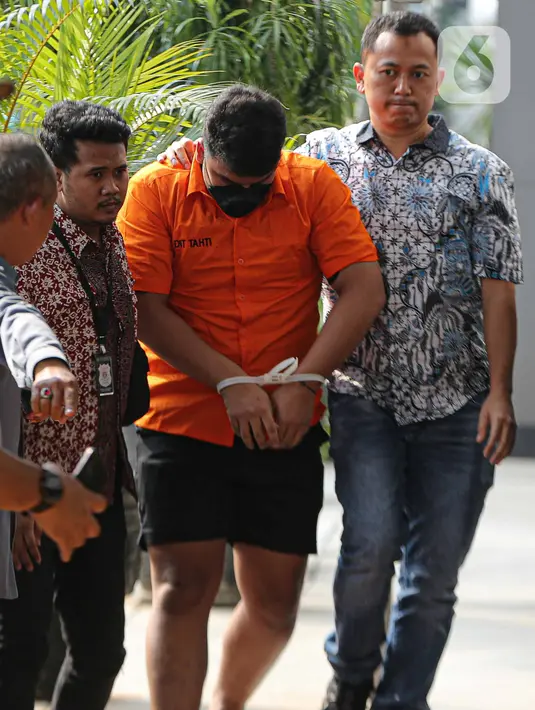 Pelaku penganiayaan berat David Ozora, Shane Lukas tiba di Kejaksaan Negeri Jakarta Selatan, Jumat (26/5/2023). (Liputan6.com/Faizal Fanani)