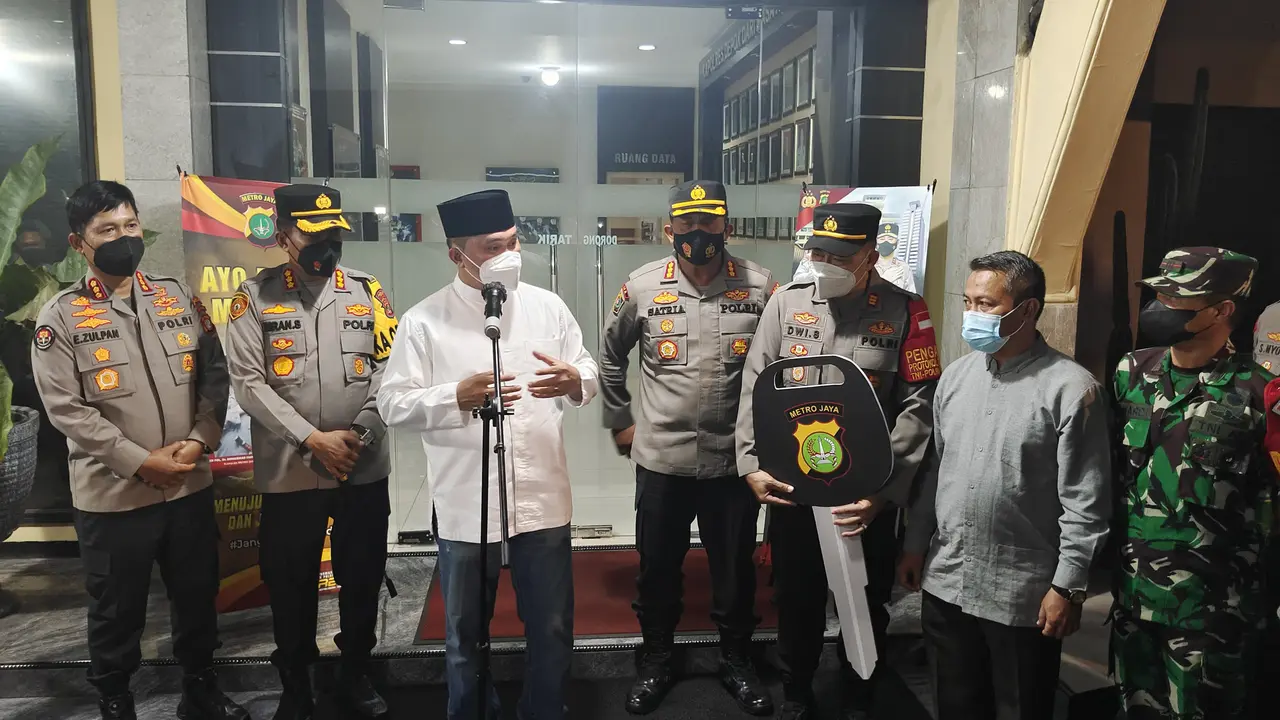 Kapolda Metro Jaya, Irjen Pol Fadil Imran mendatangi Polres Metro Depok