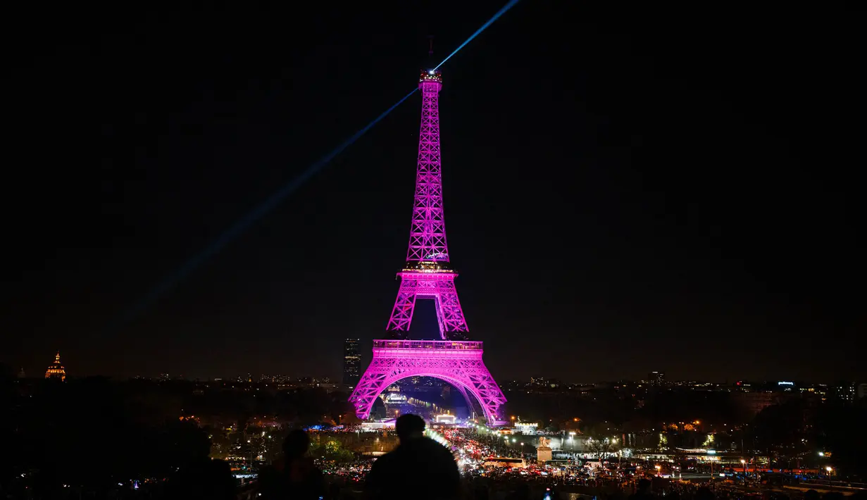 Setiap tahunnya, Oktober diperingati dengan Bulan Kesadaran Kanker Payudara sedunia (Breast Cancer Awareness Month). (Dimitar DILKOFF/AFP)