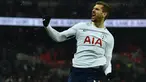 Striker Tottenham Hotspur Fernando Llorente berselebrasi setelah mencetak gol ke gawang Rochdale pada laga ulangan (replay) babak 16 besar Piala FA di Satdion Wembley, Kamis (1/3). Llorente menjadi lakon utama kemenangan Tottenham 6-1. (Glyn KIRK/AFP)