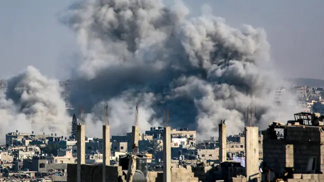 Di Tengah Pembicaraan Gencatan Senjata, Serangan Udara Israel Hantam Jalur Gaza