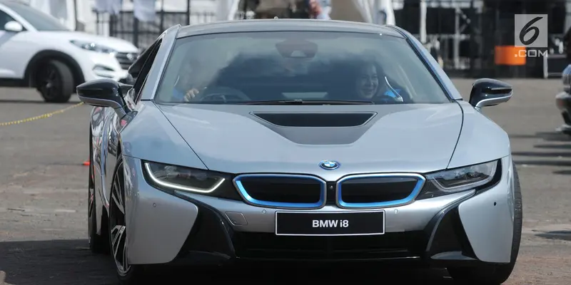 BMW Pamerkan Mobil Listrik di IIMS 2018