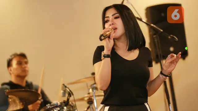 [Bintang] Syahrini