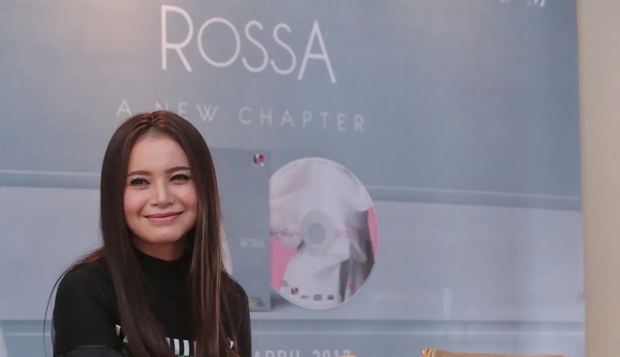 Dalam penggarapan albumnya kali ini, ia melibatkan banyak musisi dari dalam dan luar negeri. Salah satunya Ryan D'Masiv. Ryan bangga bisa menciptakan lagu untuk Rossa yang berjudul Jangan Hilangkan Dia. (Adrian Putra/Bintang.com)