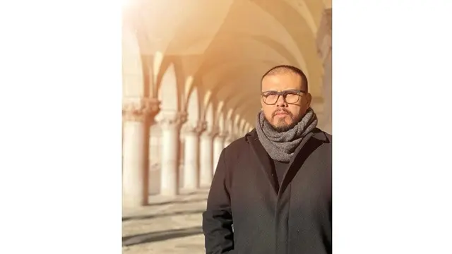 6 Gaya Liburan Joko Anwar di Italia, Kunjungi Banyak Tempat Bersejarah