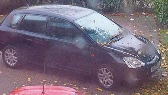 Mobil dijual dengan kondisi di luar