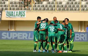 Persik vs PSS: Perebutan Poin di Tengah Duka