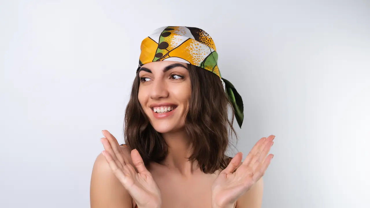 Tips Menata Gaya Rambut Anti Badai dan Tetap Stylish di Segala Cuaca