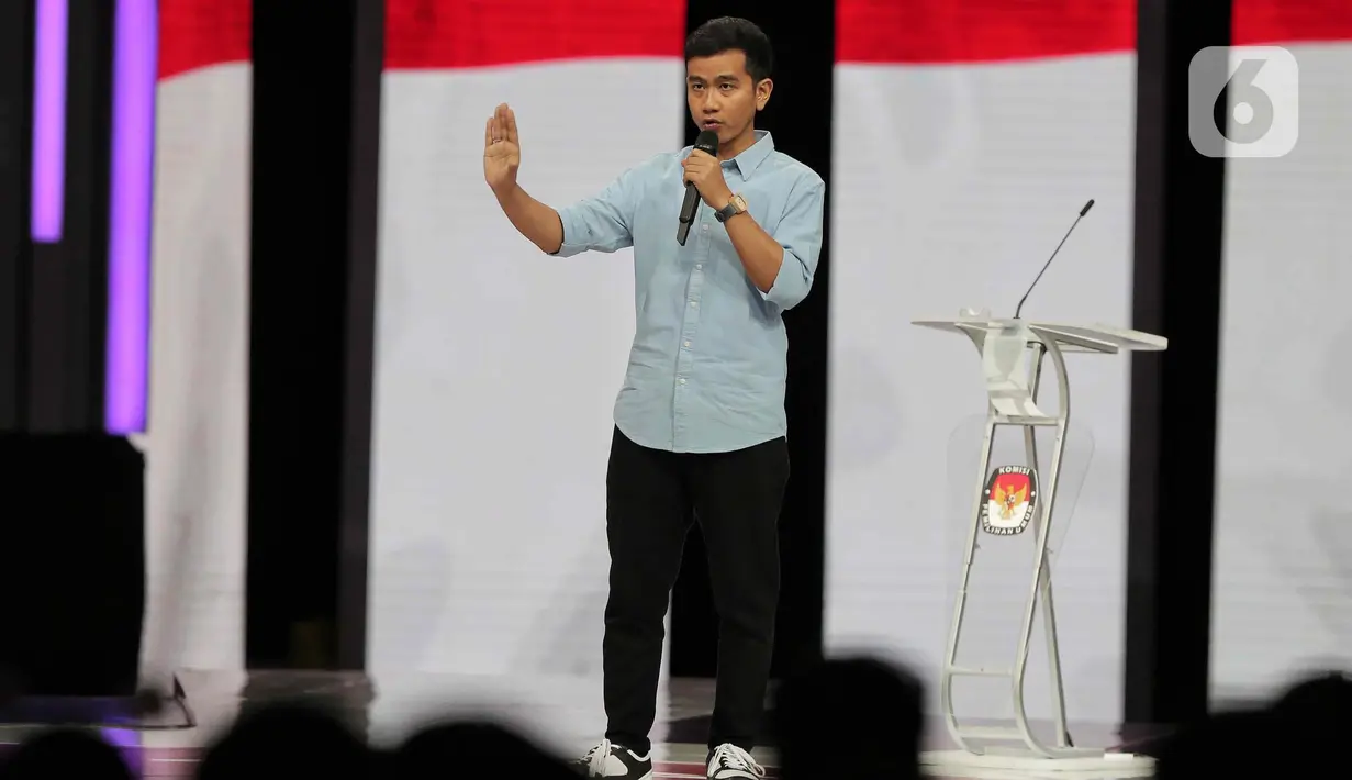 Calon Wakil Presiden nomor urut 2, Gibran Rakabuming Raka saat debat keempat Capres-Cawapres Pemilu 2024 di Jakarta Convention Center (JCC), Jakarta. (Liputan6.com/Angga Yuniar)