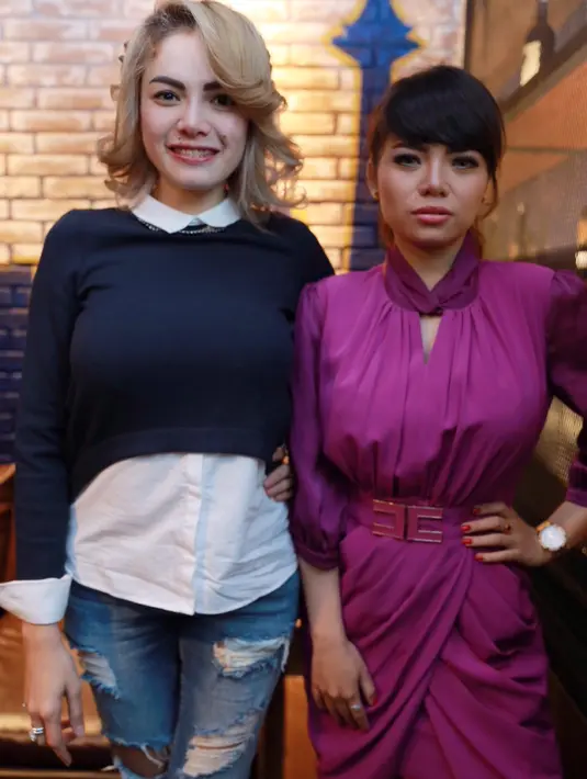 Dara kelahiran Bandung ini sejak bersahabat dengan Nikita, jadi sering meminta saran soal penampilannya. (Galih W Satria/Bintang.com)