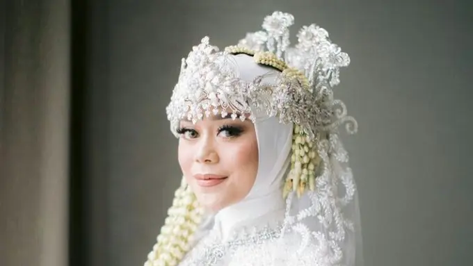 Viral Aksi Pria Tiru Makeup Nikahan Lesti Kejora, Hasilnya Bikin Netizen Minder