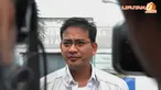 Kekasih Angelina Sondakh, Brotoseno tampak mendatangi Rumah Tahanan (Rutan) Pondok Bambu (Liputan6.com/Panji Diksana)