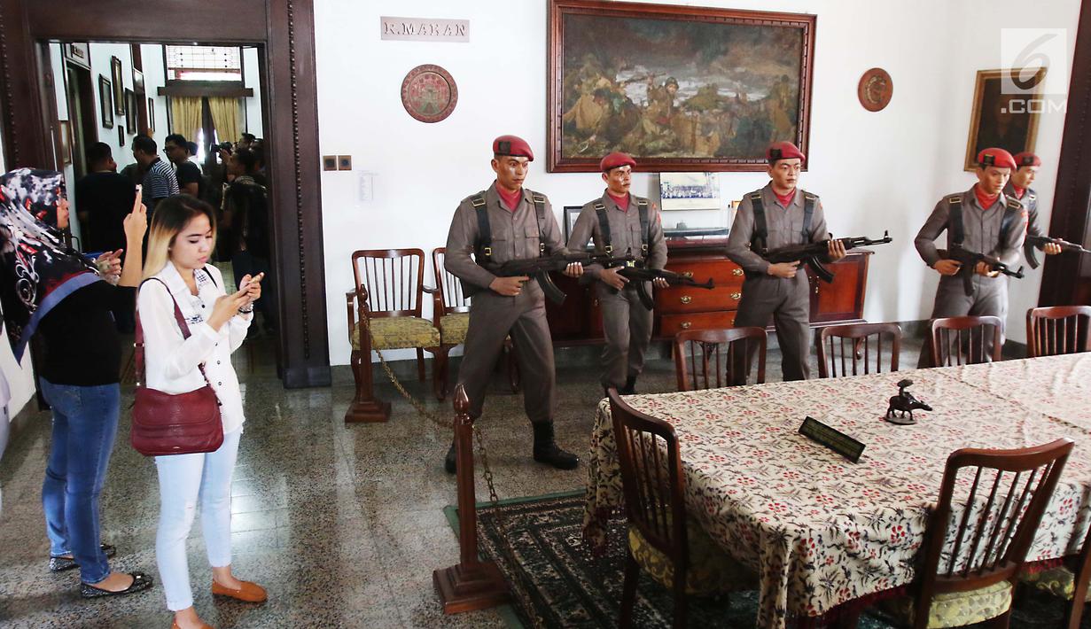 Photo Peringati Peristiwa G30s Bekas Rumah Ah Nasution Diserbu Warga News Liputan6 Com